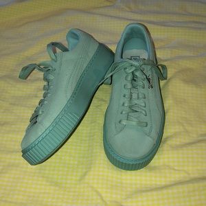 Platform puma shoes